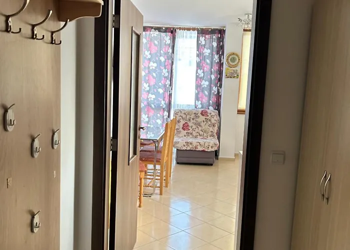 в риф 2 * Burgas City