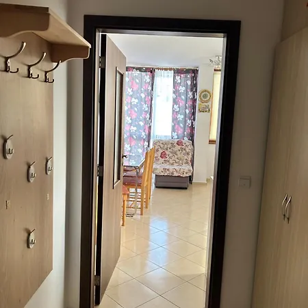 в риф 2 * Burgas City